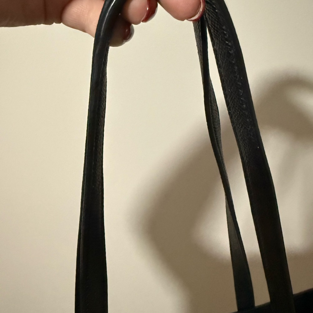 Coach City Zip Tote in Crossgrain Leather with Turn Lock Front Detail - Picture 16 of 16